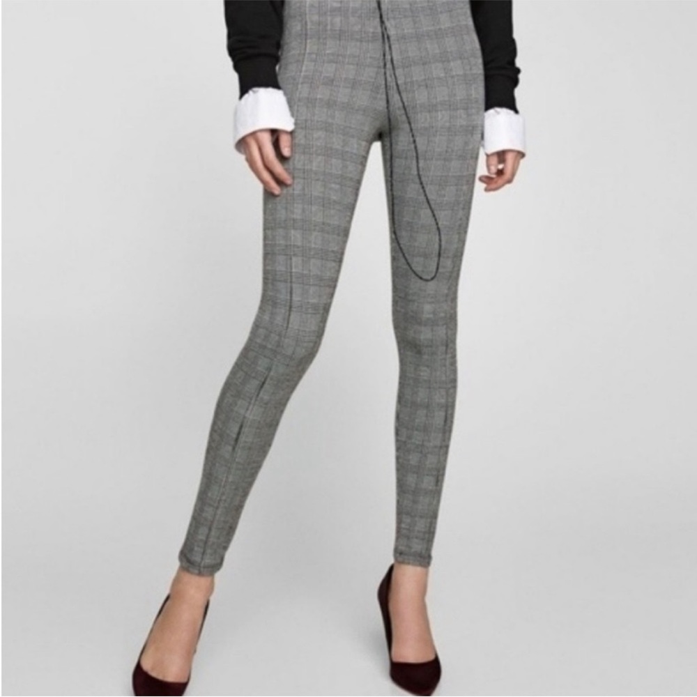 Zara houndstooth pattern stretchy leggings size M can fit small too